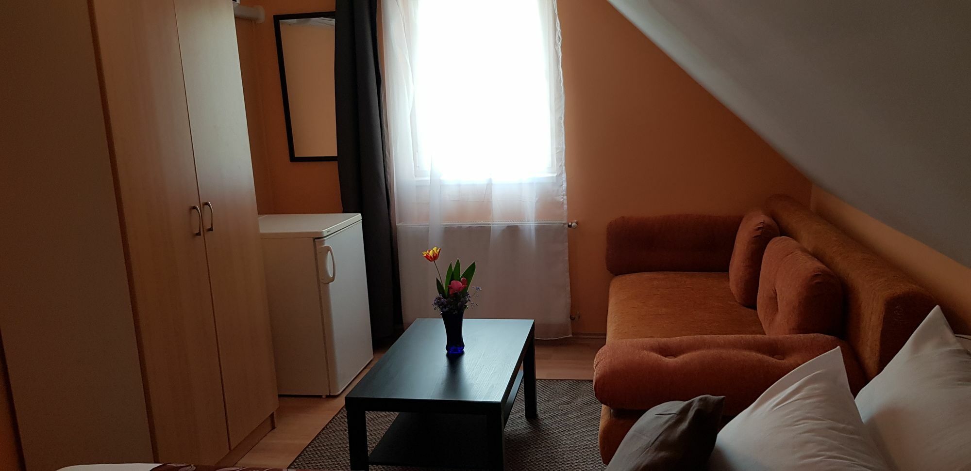 Joy Guesthouse Siófok Exteriör bild